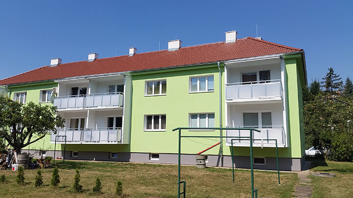 Revitalizace bytového domu, lodžie, rekonstrukce střechy, zateplení opláštění, zateplení půdy Puškinova Vyškov